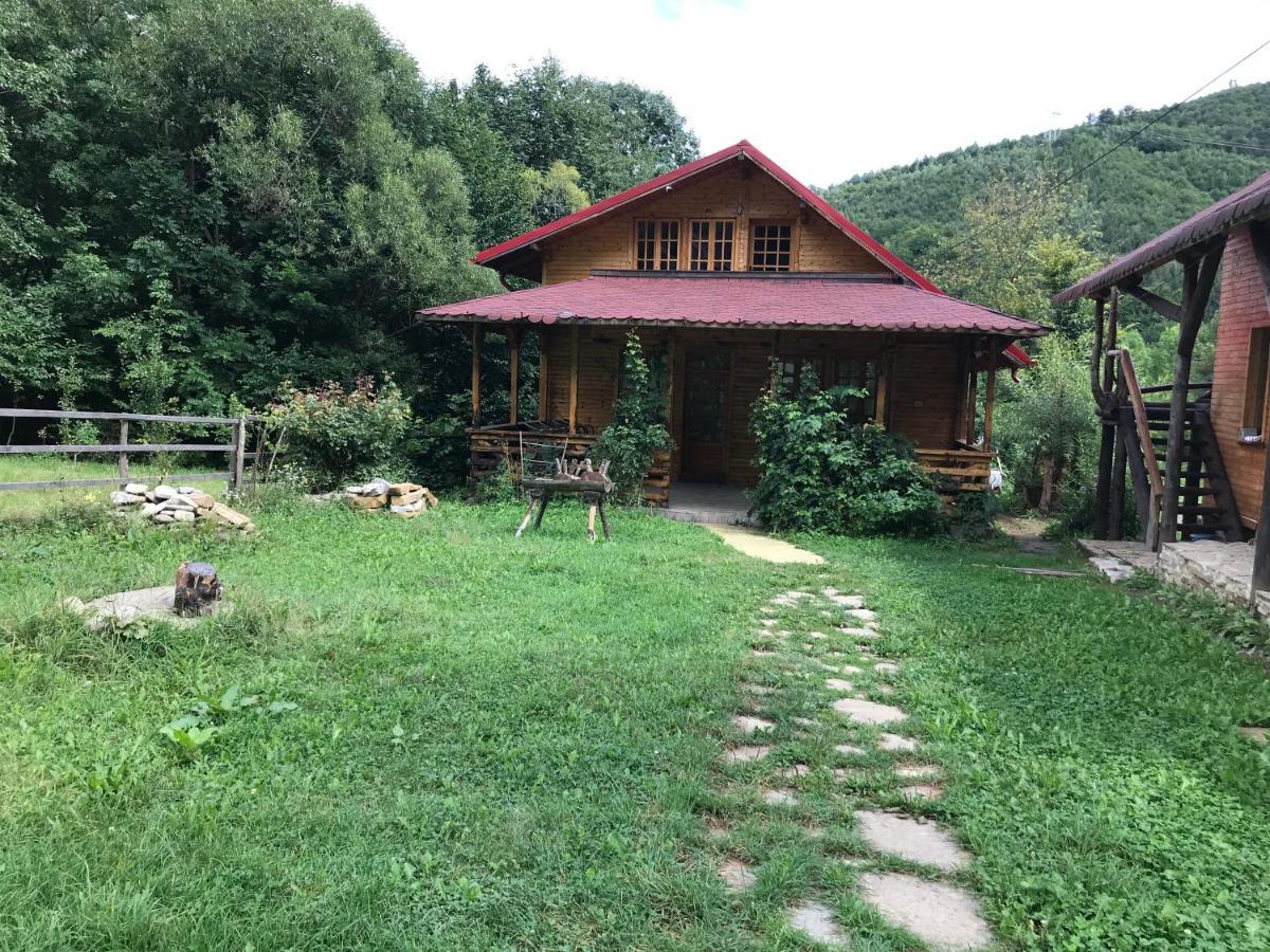 Apartmán Casutele Doftanei Teşila Exteriér fotografie