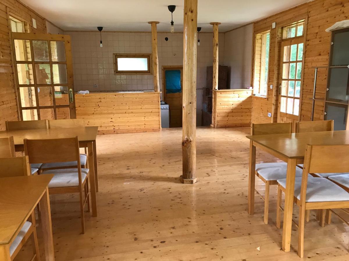 Apartmán Casutele Doftanei Teşila Exteriér fotografie