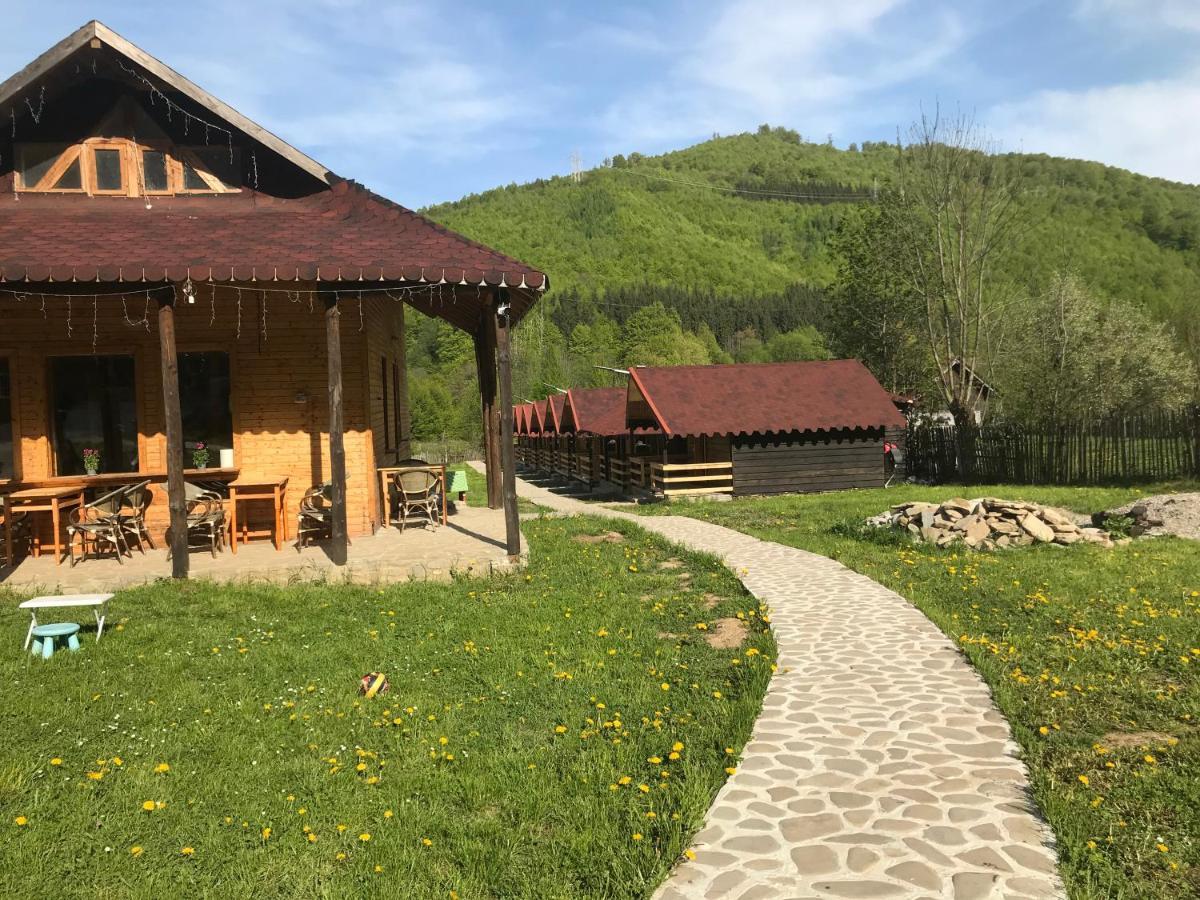Apartmán Casutele Doftanei Teşila Exteriér fotografie