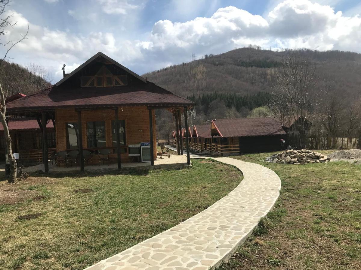 Apartmán Casutele Doftanei Teşila Exteriér fotografie