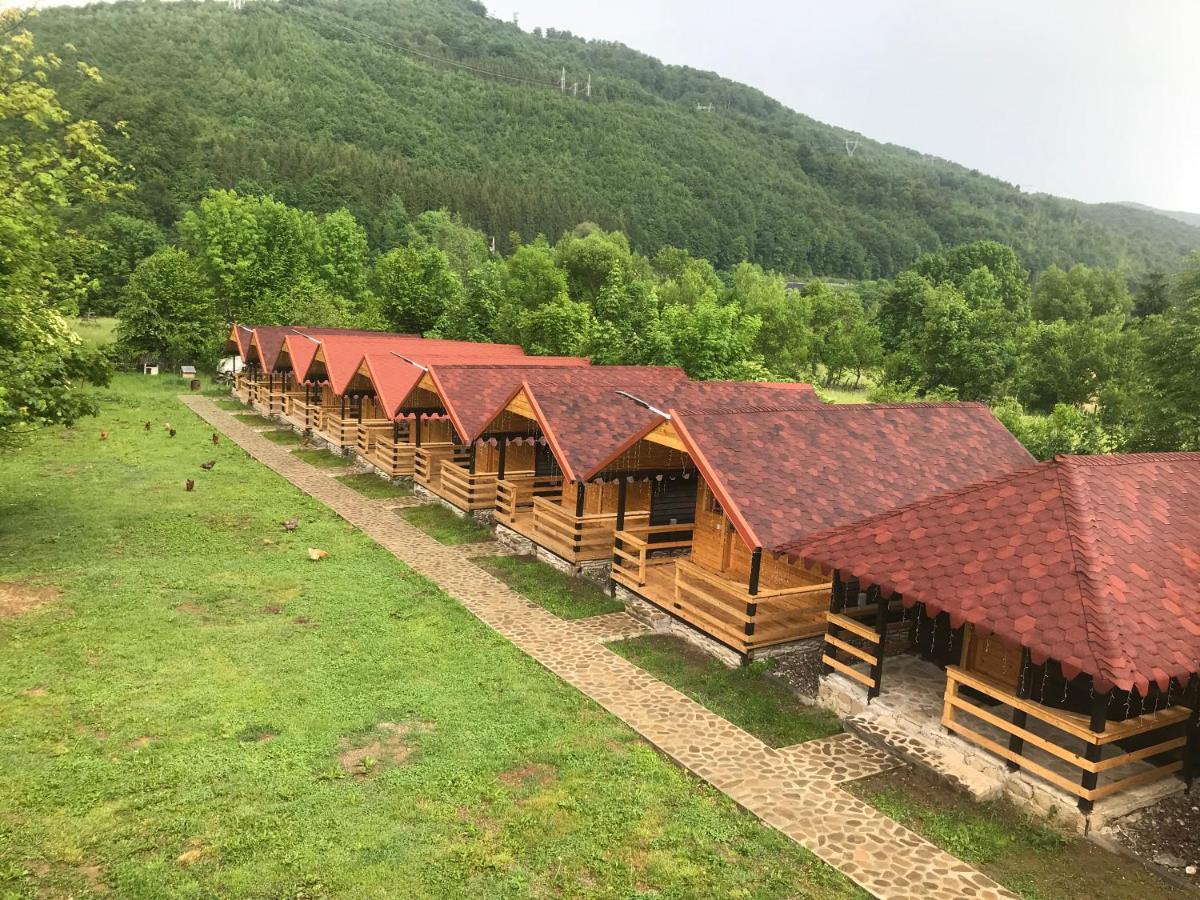 Apartmán Casutele Doftanei Teşila Exteriér fotografie