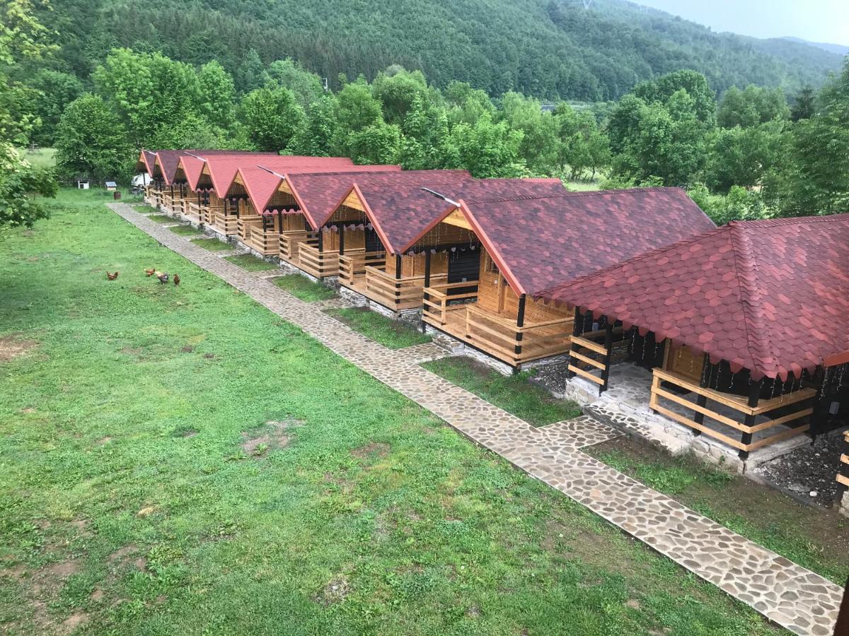 Apartmán Casutele Doftanei Teşila Exteriér fotografie