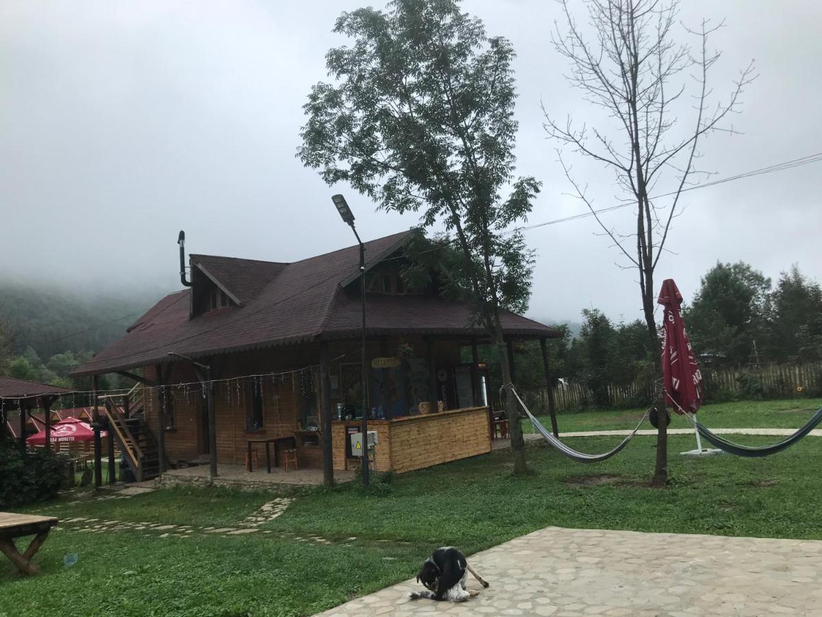 Apartmán Casutele Doftanei Teşila Exteriér fotografie
