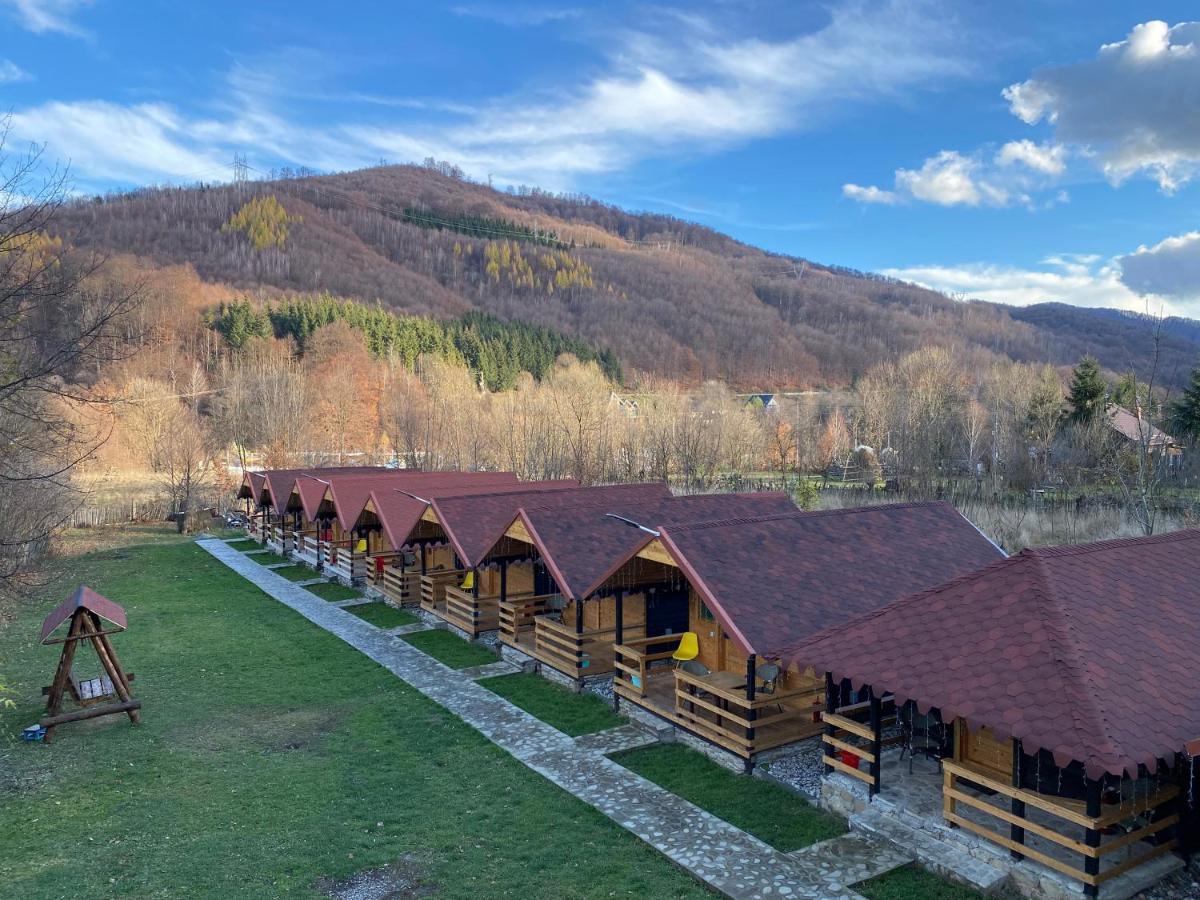 Apartmán Casutele Doftanei Teşila Exteriér fotografie