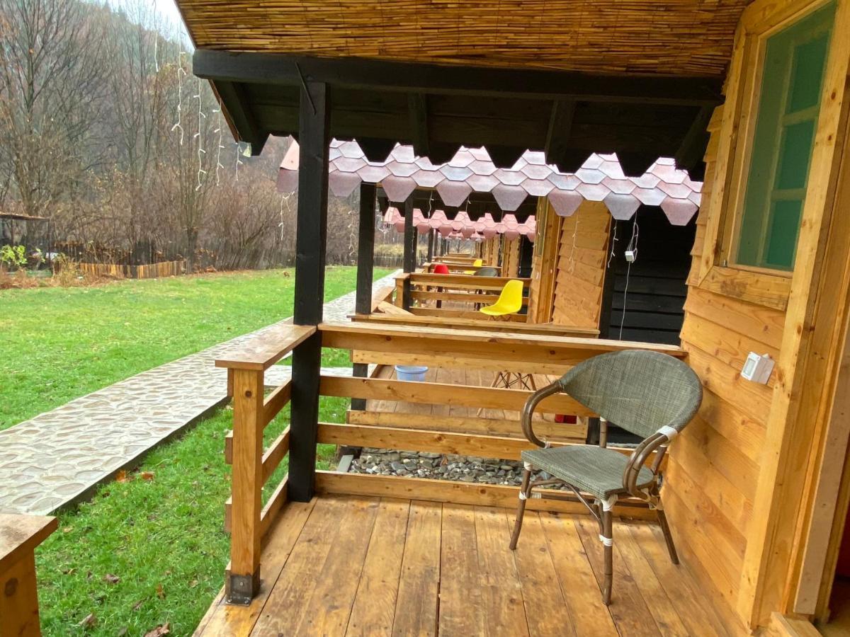 Apartmán Casutele Doftanei Teşila Exteriér fotografie